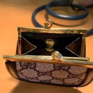 Vintage Gucci Kisslock Change Purse